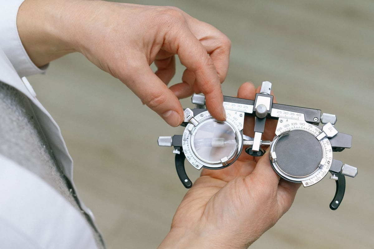A trial frame being set for a vision measurement